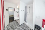 shared bathrooms in old town hostel berlin